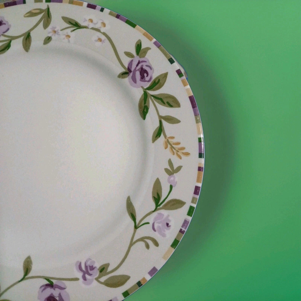 Vintage Laura Ashley LIFESTLES Dinner plates - set of 2  Grapefields design
