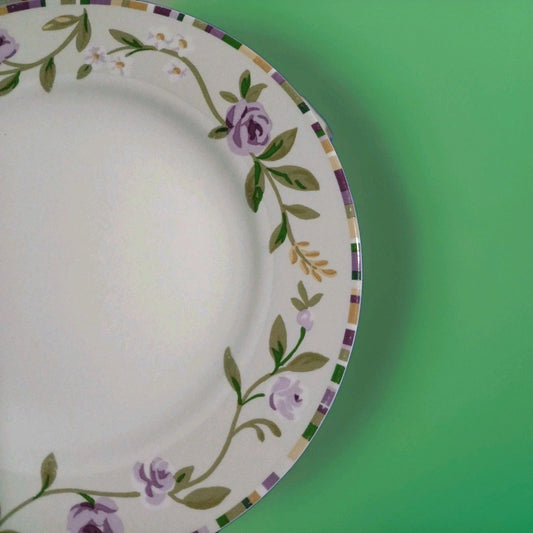 Vintage Laura Ashley LIFESTLES Dinner plates - set of 2  Grapefields design